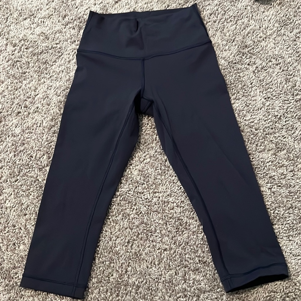 Lululemon luxtreme navy blue cropped leggings